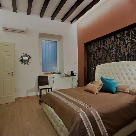 Myo Charming House *