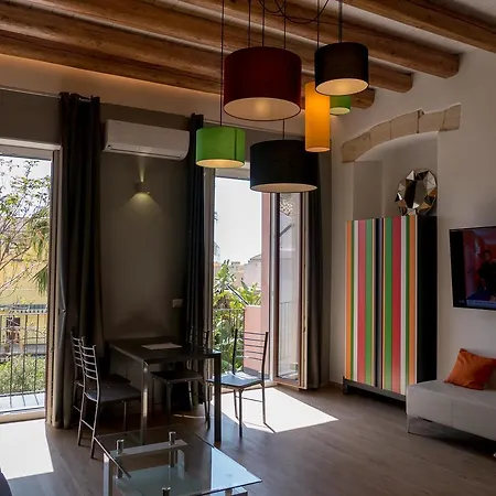 Myo Charming House