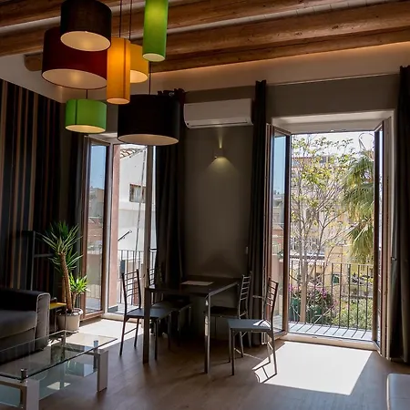 בית נופש Myo Charming House