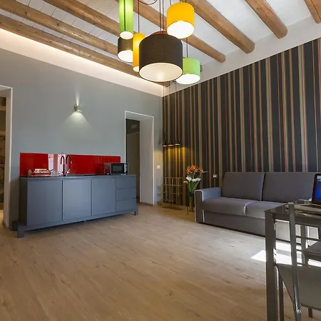 Myo Charming House